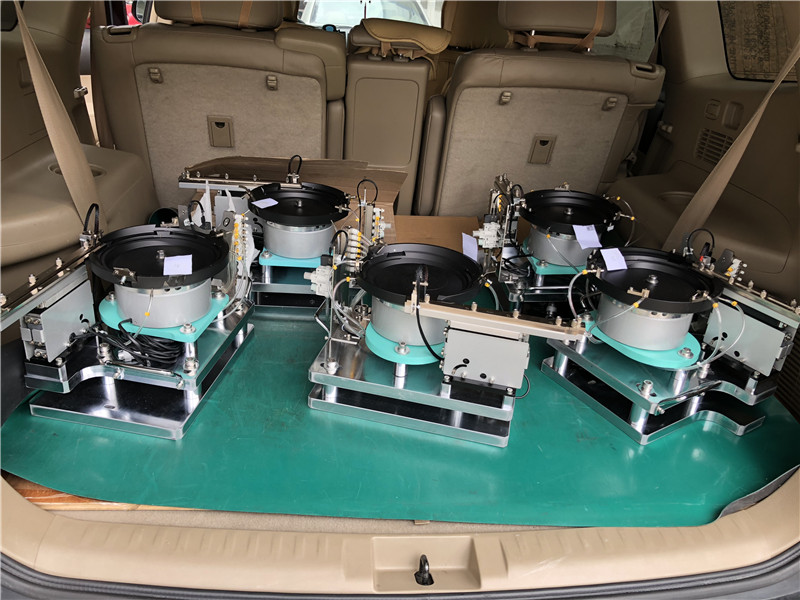 振動(dòng)盤(pán)送料整機(jī) (10)